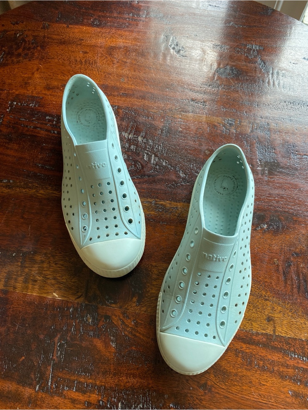 Native Jefferson shoes J4 light blue water friendly sneakers athletic
